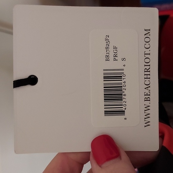 BEACH RIOT Piper Legging in Preppy Geo Floral - Picture 14 of 15